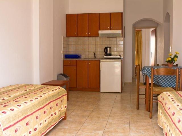 Pella Apartments Gouves Esterno foto
