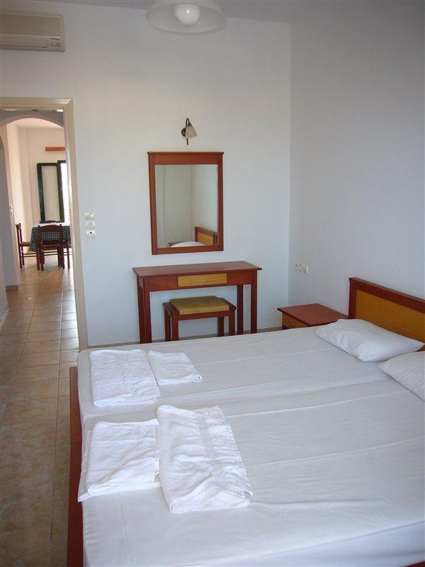 Pella Apartments Gouves Esterno foto